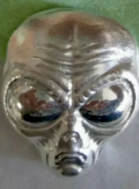 2 oz. 999 Fine Silver Alien Head Skull  Poured Bar with Storage Bag