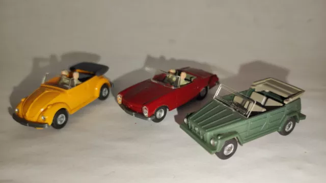 1:87 ältere WIKING Modelle PKW VW Käfer, Mercedes mit Figuren Cabrio, VW 181