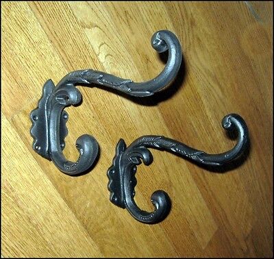 Set of 2 LARGE ANTIQUE STYLE CAST IRON HAT AND COAT HOOKS BLACK 13836 New in Box