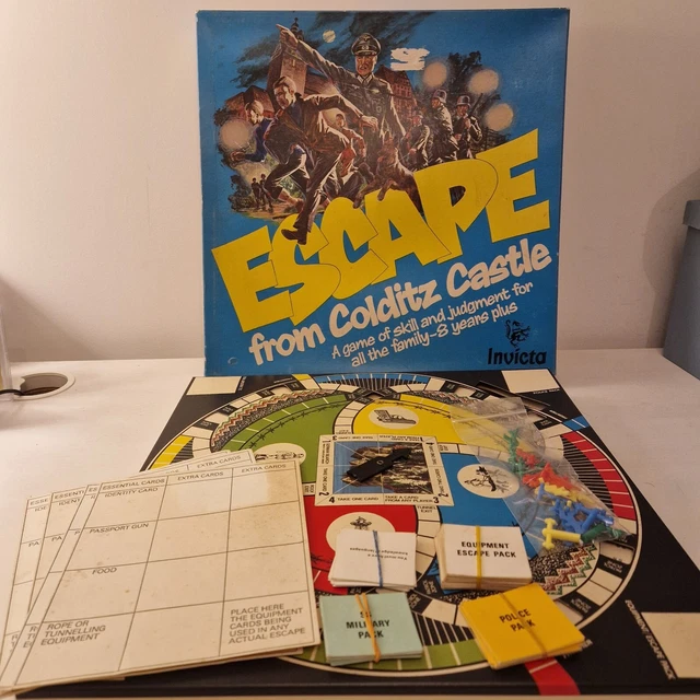 ESCAPE FROM COLDITZ Castle Adventure Board Game 1972 Vintage VicToy