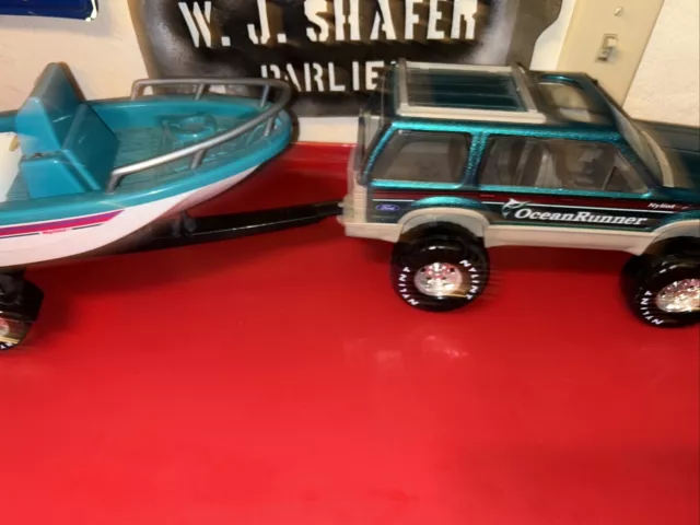 Vintage Nylint Ocean Runner Ford Explorer Boat Working Johnson Motor Trailer