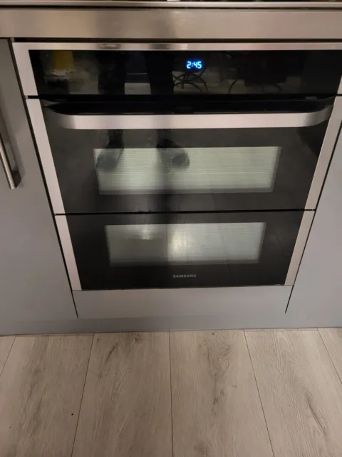 Samsung NV75N7647RS Dual Cook Wi-Fi Smart Flex Oven RRP £899 Delivery  Available