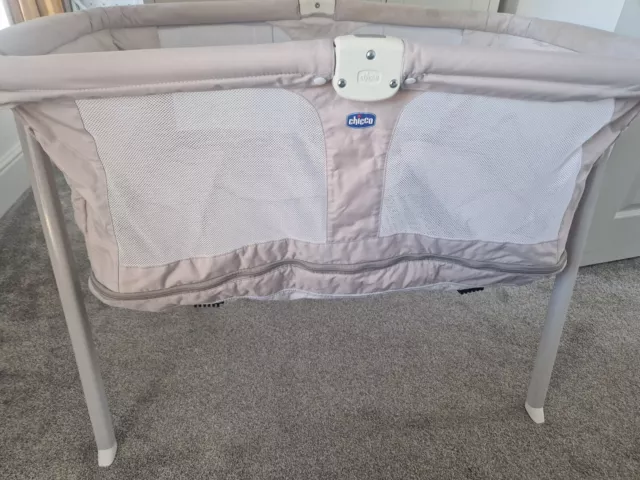 Chicco Lullago Zip Travel Cot Birth To 18 Months