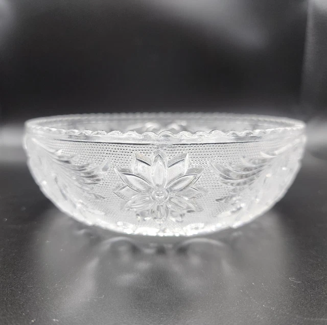 Indiana Glass Clear Nappy Bowl Scallop Edge Daisy Sandwich Pattern Pressed Glass