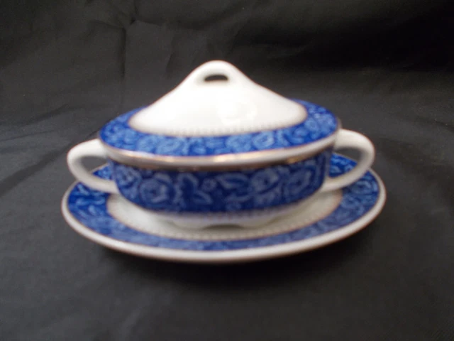 Poupées d'enfants anciennes en porcelaine - France