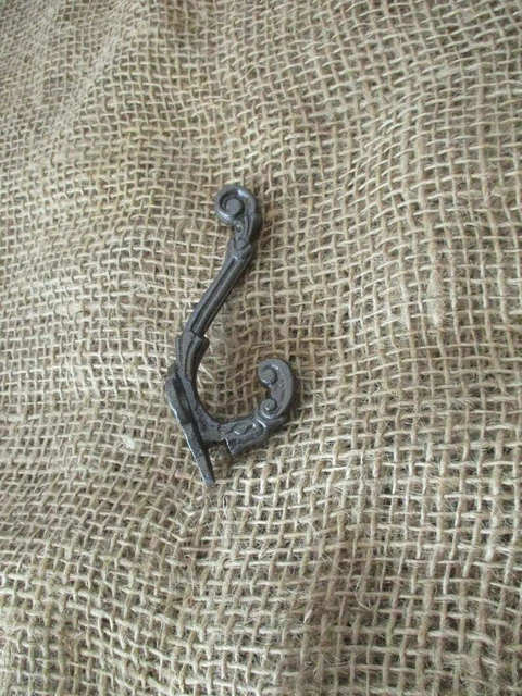 Antique Cast Iron Wall Hooks Double Entryway Coat Hat Towel Hangings Vintage
