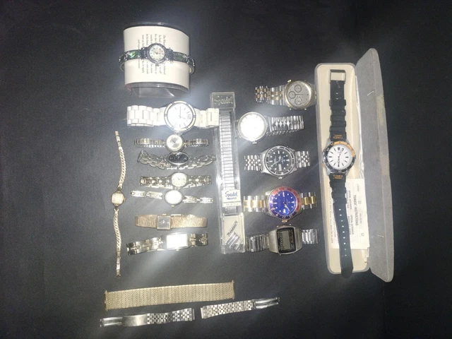 Watch lot Mickey Mous watch set with Charms, Geneva Navarre Becora Lot Of 5 Watches Disney, Becora, Geneva, Navarre Vintage  main image 3