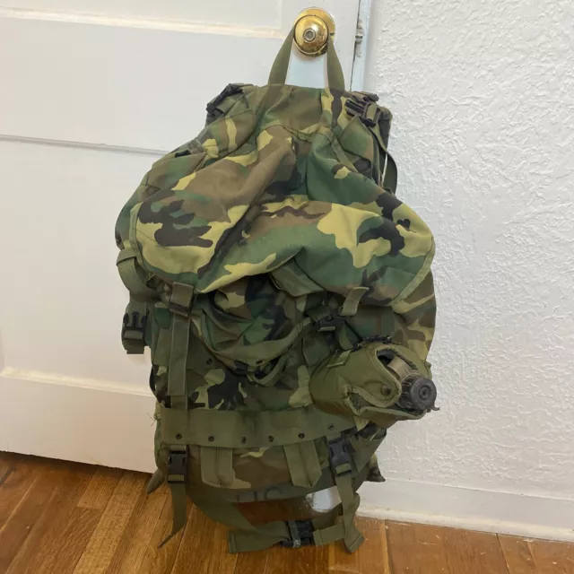US Army Large Field Pack Internal Frame   8465-01-286-5356 Woodland Camo USGI