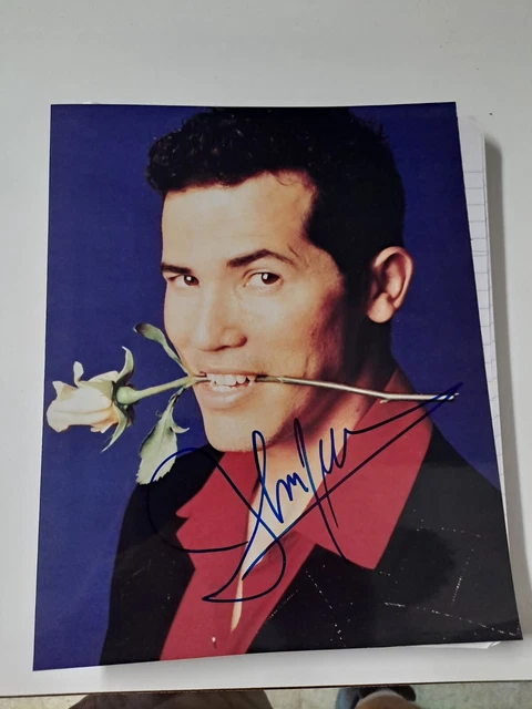 John Leguizamo Signed Pic