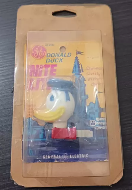 Vintage 1960s Donald Duck General Electric Nite Night Light Walt Disney - New