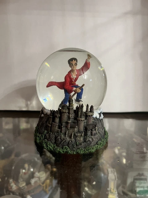RARE Harry Potter Quidditch Snow Globe Warner Bros 2000 RETIRED
