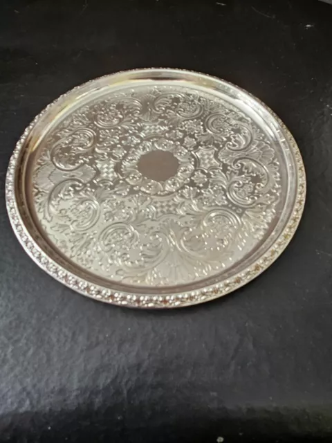 Small English Silver Plated Engraved Plate/Tray 230mm (9 inches) Diameter