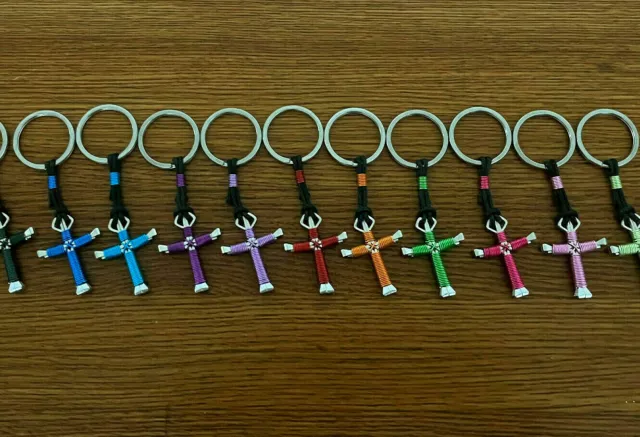 Lot of 50 Horseshoe Nail Disciple Cross Keychain