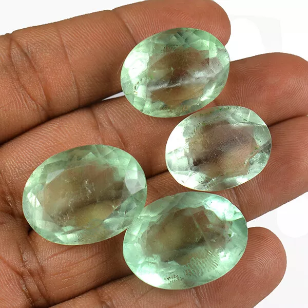 151 CT / 4 Pièces en Gros Lot Vert Naturel Fluorine Coupe Ovale Forme Libre