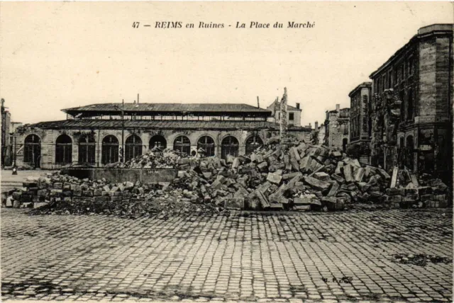 CPA REIMS in ruins - La Place du Marche (742693)