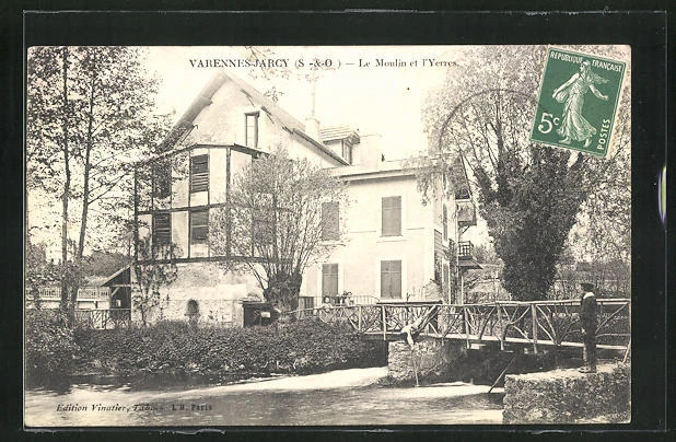 CPA Varennes-Jarcy, Le Moulin et l'Yerres