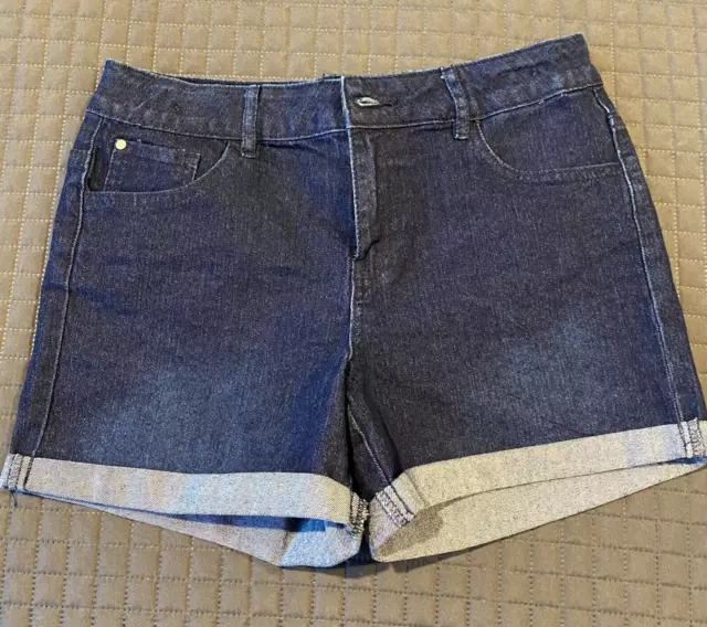 Girls Denim Shorts with Cuffs Mid Wash Size 14 years BNWT 3