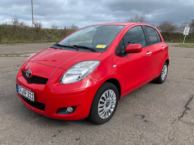 Toyota Yaris 1,0-l-VVT-i 2.Hand, Klimaautomatik