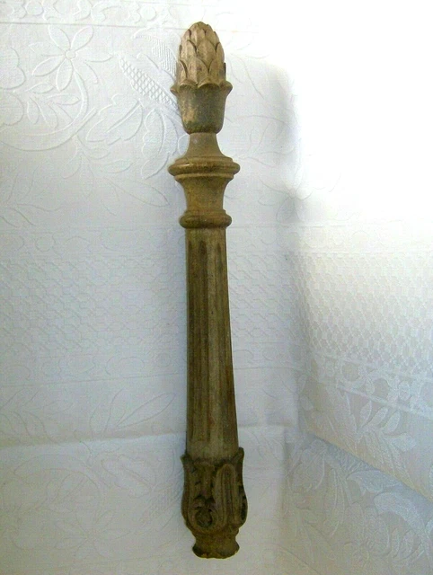 Old Wooden Decoration Baluster
