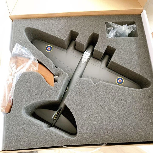 BREITLING DE HAVILLAND Mosquito Model Plane Figure Rare Free Shipping £ ...