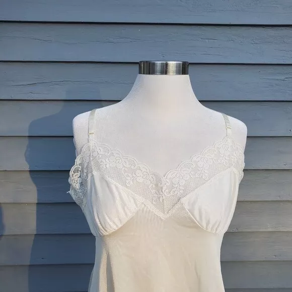 VINTAGE 70S WHITE Nylon Satin Sexy Lace Trim Mini Slip Dress Chemise ...