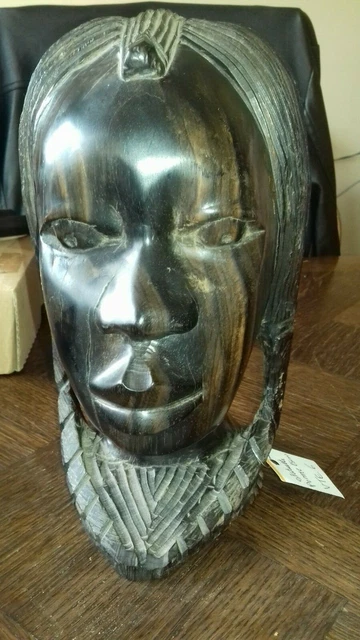 Statuette sculpté visage-buste africain femme tressée en bois