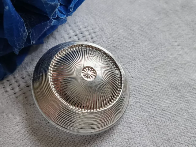 Gros bouton ancien en verre argenté strié bombé argenté 2,5 cm G3F
