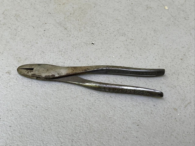 Vintage SNAP ON VACUUM GRIP No. 5 Midget 4-5/8” Ignition Pliers 1951 USA RARE Vintage SNAP ON VACUUM GRIP No. 5 Midget 4-5/8” Ignition Pliers 1951 USA RARE