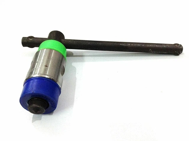 BRAND NEW Flywheel Puller EXTRACTOR Fit For Vespa LML STELLA PX