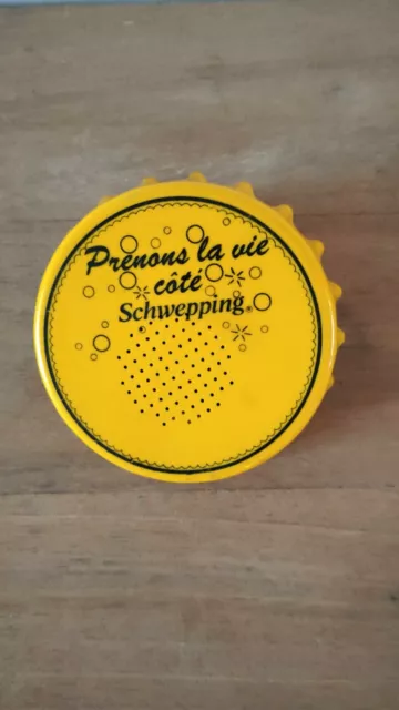 Radio publicitaire Schweppes design années 90