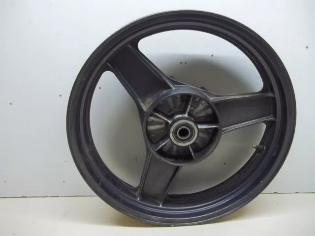 jante arrière de Honda 750 vfr an 1988 rc24 ( 18 pouces)