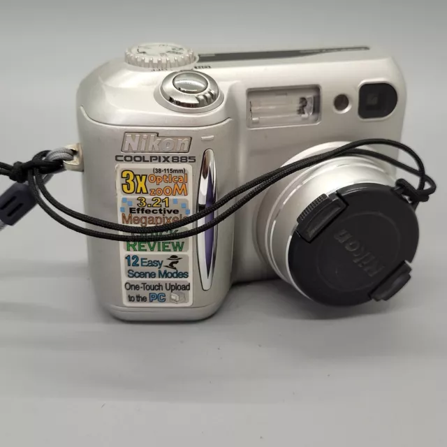 Nikon Coolpix 885 3,2 megapixel fotocamera digitale compatta argento testato