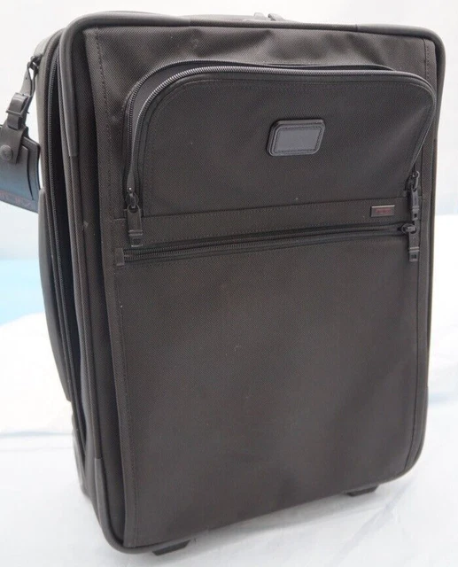 TUMI Alpha 2 Continental 21" Expandable 2 Wheeled Carry-On ~ 22021 D2 - GREAT