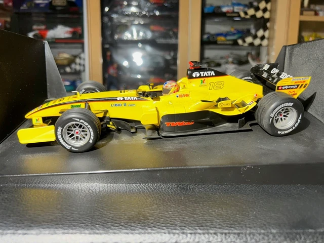 1/18 JORDAN EJ15 Toyota 2005 #18 Tiago Monteiro Minichamps 100