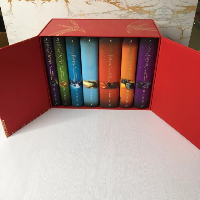 Harry Potter Box Set: The Complete Collection Children's by J. K. Rowling...