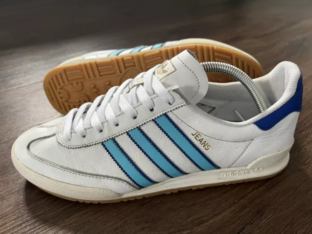 Adidas jeans clearance blanc bleu