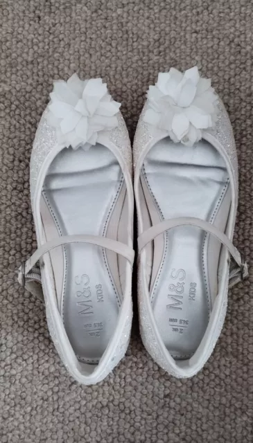 M&S Girls Bridesmaid/ Party/Wedding White Shoes Pumps Size UK 2 EU 34.5