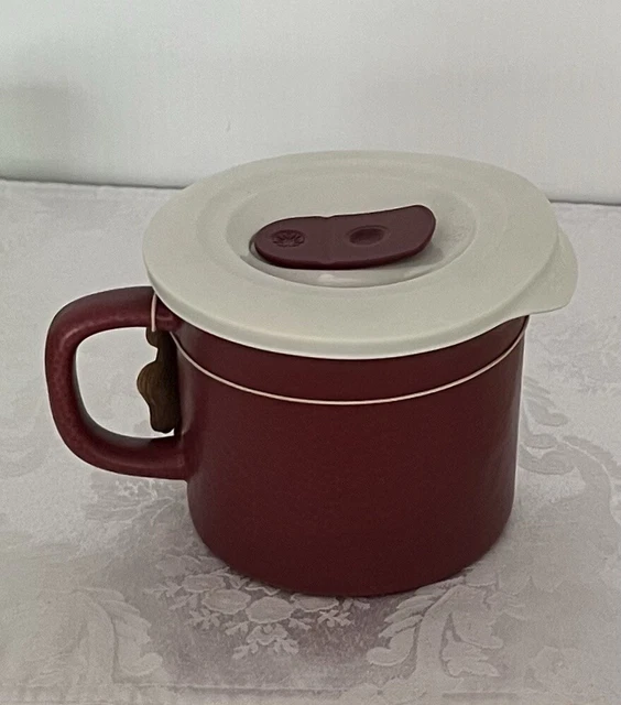 NEW CorningWare 20 oz. Soup / Meal Mug w/ Vent • Pebbled Finish • Burgundy Red