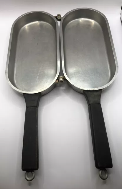 Vintage Miracle Maid Cookware Cast Aluminum Hinged Folding Omelet Fish Pan