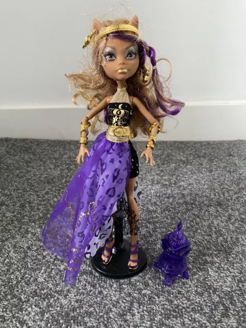 Monster High 13 Wishes Clawdeen With Accessorie - Stand Not Included
