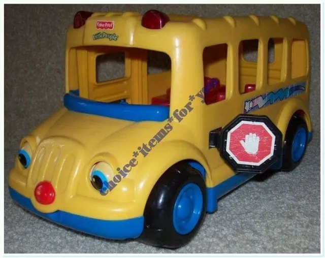 FISHER PRICE LITTLE PEOPLE LIL’ MOVERS SCHOOL BUS 2005 includes DRIVER, STUDENTS 2