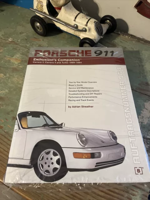 Porsche 911 964 Enthusiasts Companion 1989-1994 Carrera 2 Carrera 4 Turbo Book