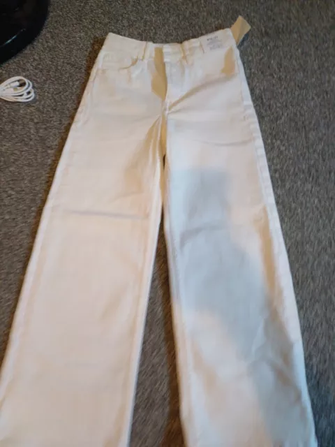 BNWT Girls H&M Wide Leg Jeans White Age 8-9 Years