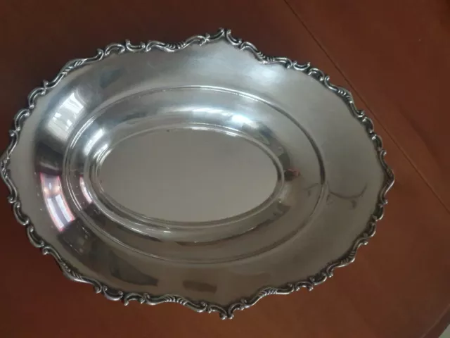 Centrotavola decorato ovale  Argento 800 - Peso 229 Gr.