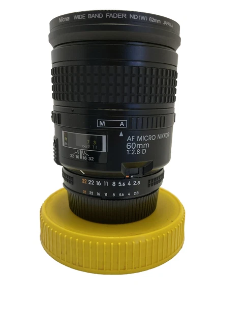 *MINT Condition*  Nikon AF Micro Nikkor 60mm f2.8 Close-Up/Macro Lens