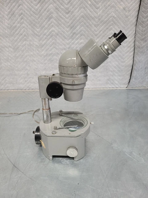 Olympus Tokyo SZ Stereo Zoom Binocular Microscope with Lamp House Lab