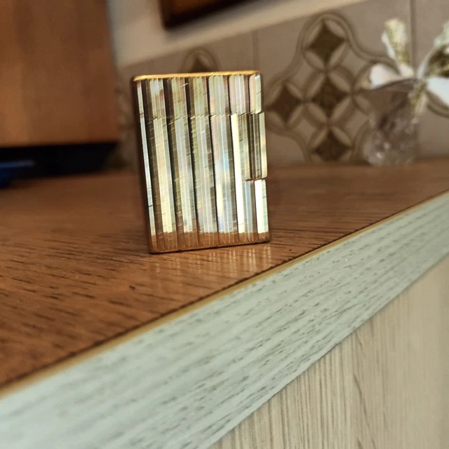 ACCENDINO DUPONT SMALL LAMINATO ORO 20mc. REVISIONATO FUNZIONANTE SEGNI USURA...