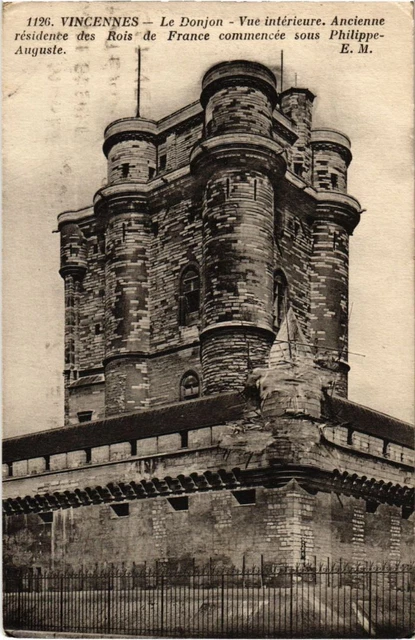 CPA AK Vincennes Le Donjon, vue interieure, ancienne residence FRANCE (1283089)