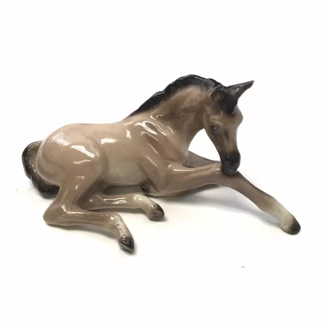 Hagen-Renaker Morgan Foal Laying Horse Figurine - Clover; Glossy Brown