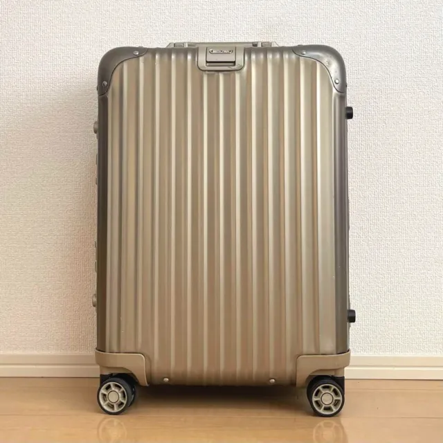 RIMOWA TOPAZ TITANIUM Suitcase 4wheels 98L 924.77.03.5 Out of